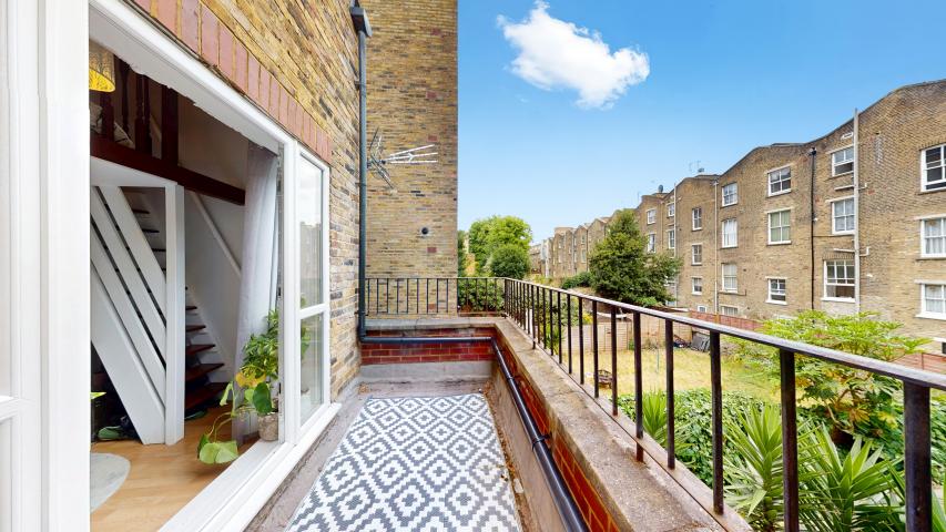 Modern Apartment with Private Balcony Sutherland Avenue, Maida Vale